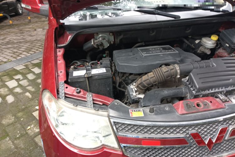 Used Wuling Hongguang 2013 1.5L S Luxury Model Engine Bay Right
