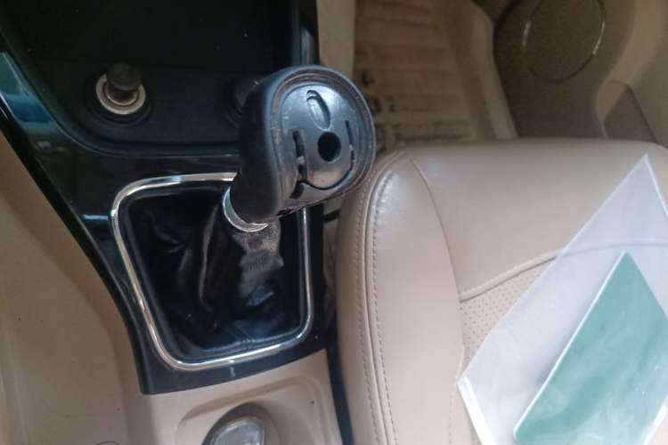 Used Wuling Hongguang 2013 1.5L S Luxury Model Gear Lever