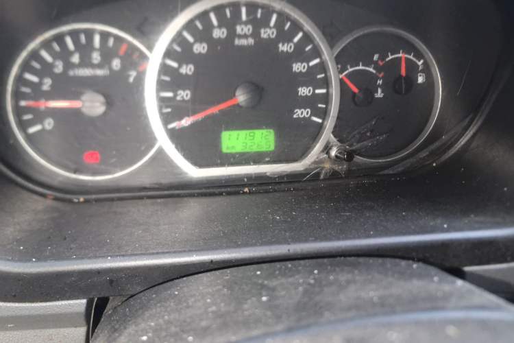 Used Wuling Hongguang 2013 1.5L Standard Version Odometer Close Up