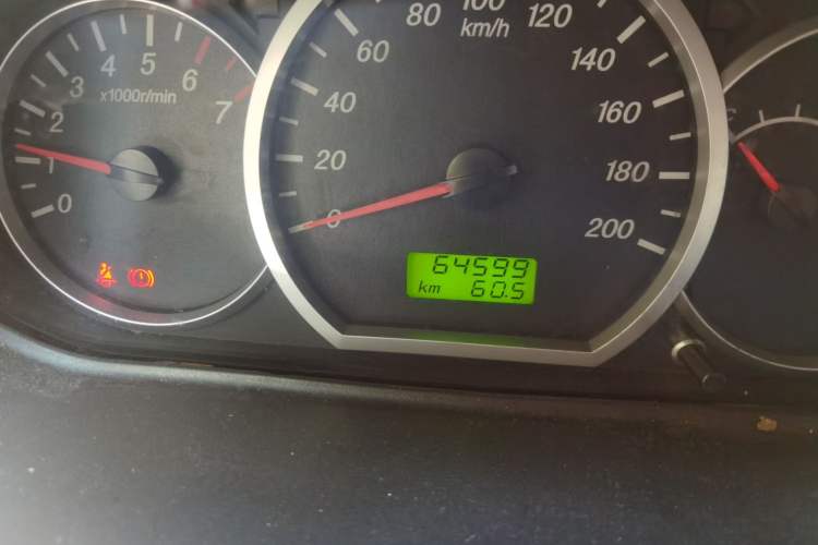 Used Wuling Hongguang 2013 1.5L Base Version Odometer Close Up