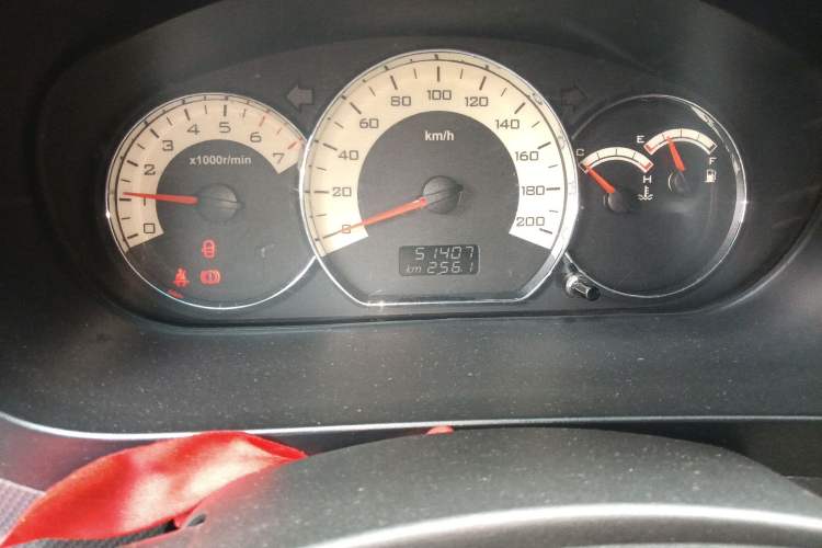 Used Wuling Hongguang 2013 1.5L S Luxury Model Odometer Close Up