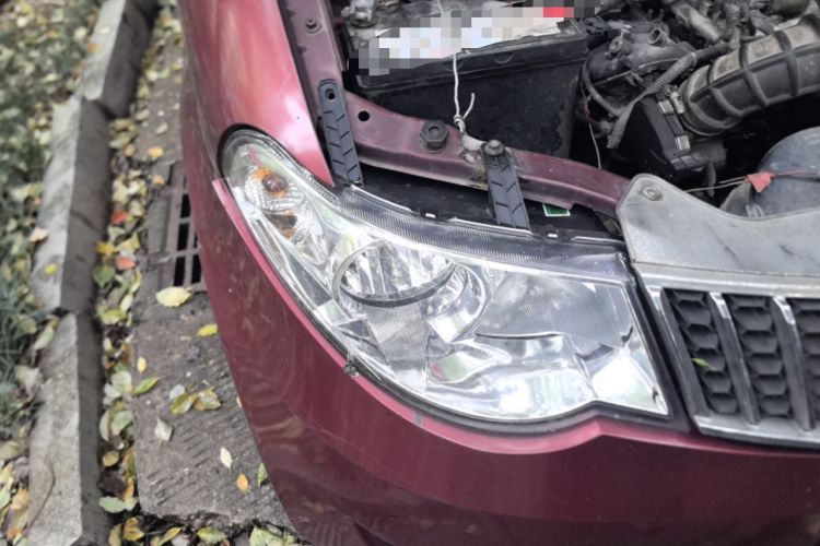 Used Wuling Hongguang 2013 1.5L Standard Version Right Front Headlight