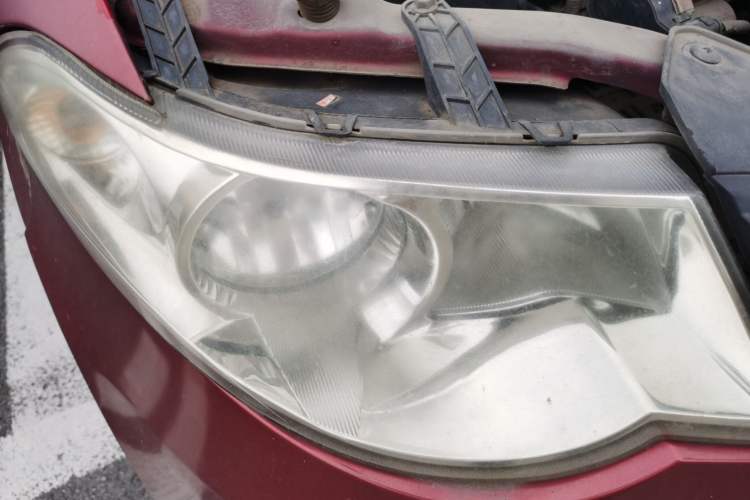Used Wuling Hongguang 2013 1.5L Base Version Right Front Headlight