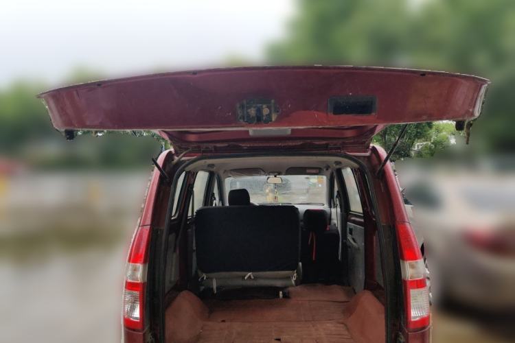 Used Wuling Hongguang 2013 1.5L Base Version Trunk