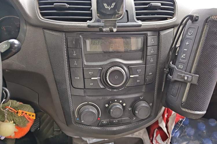 Used Wuling Hongguang 2013 1.5L Base Version Audio And AC Panel