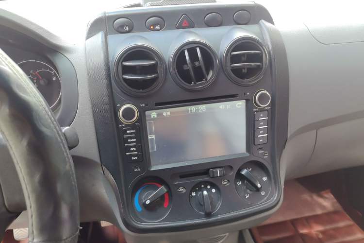 Used Wuling Hongguang 2013 1.5L Base Version Audio And AC Panel