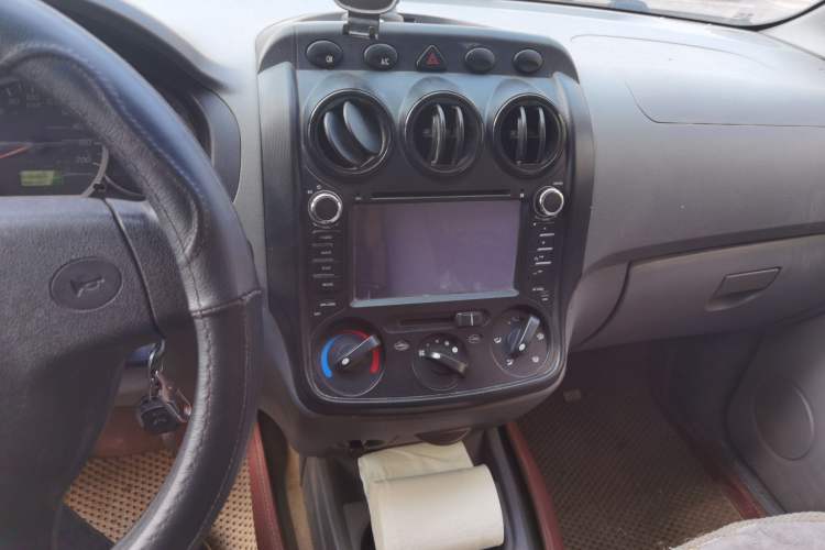 Used Wuling Hongguang 2013 1.5L Base Version Audio And AC Panel