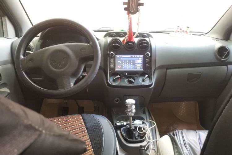 Used Wuling Hongguang 2013 1.5L Base Version Center Console