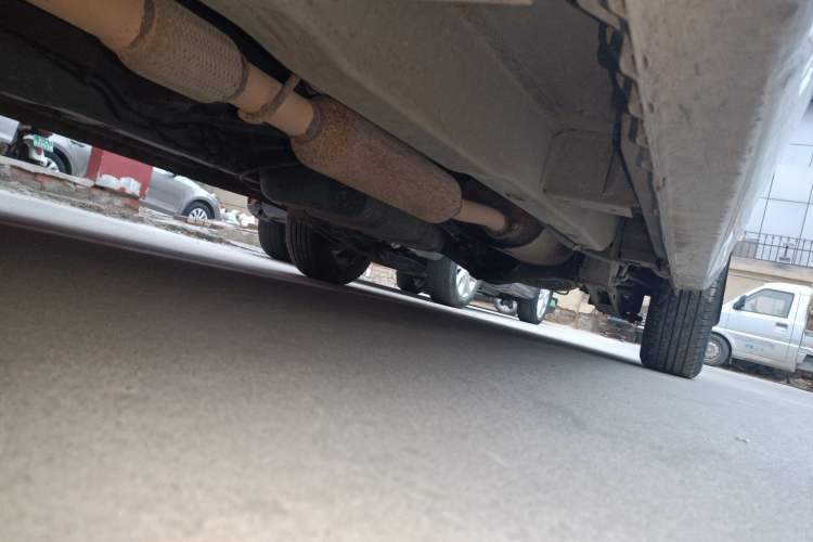 Used Wuling Hongguang 2013 1.5L Comfort Model Chassis Front Left