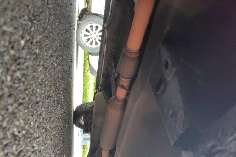 Used Wuling Hongguang 2013 1.5L Standard Version Chassis Front Left