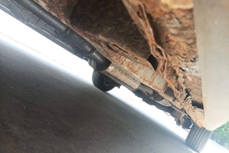 Used Wuling Hongguang 2013 1.5L S Comfort Model Chassis Front Left
