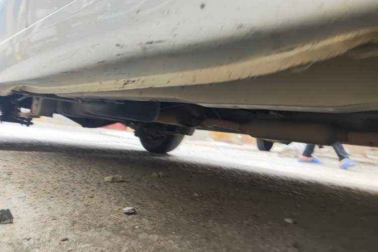Used Wuling Hongguang 2013 1.5L Base Version Chassis Front Right