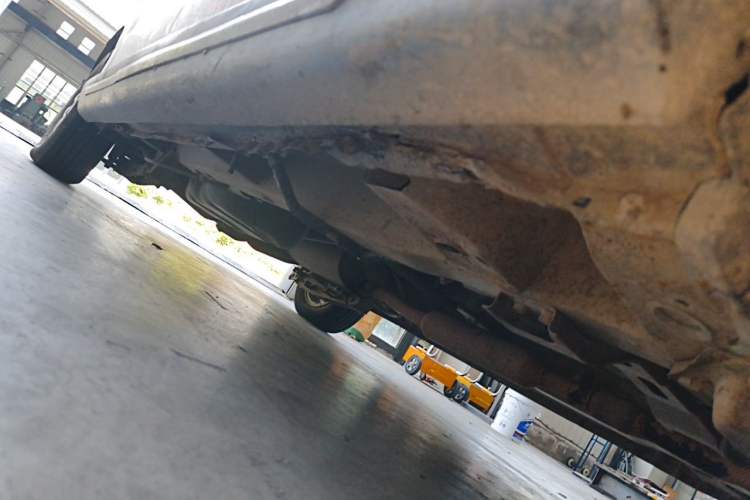 Used Wuling Hongguang 2013 1.5L S Luxury Model Chassis Front Right