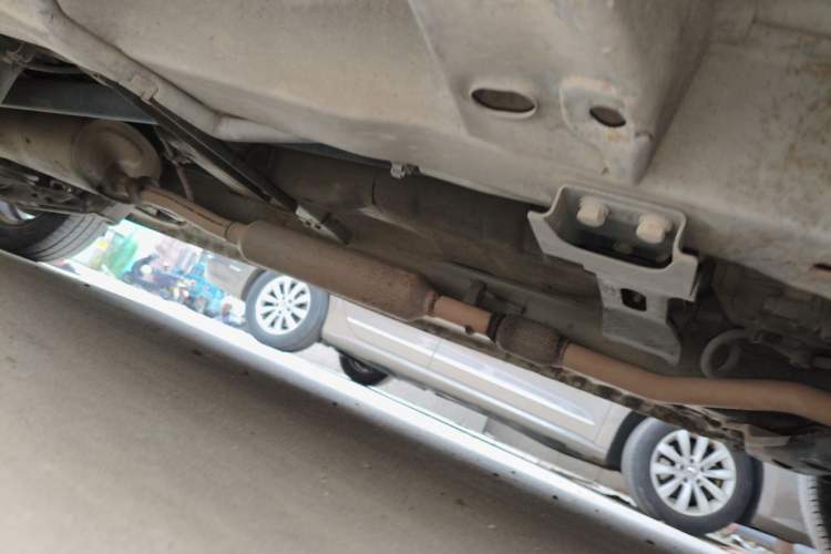 Used Wuling Hongguang 2013 1.5L Base Version Chassis Front Right