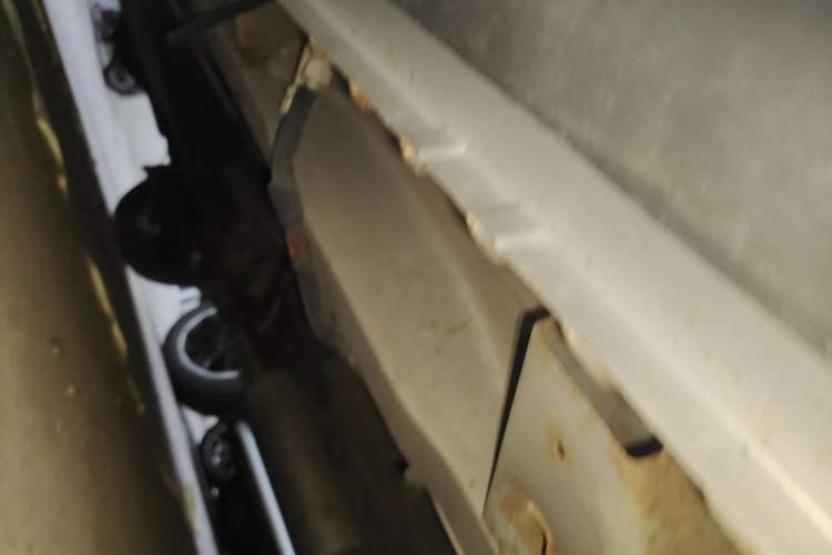 Used Wuling Hongguang 2013 1.2L S Comfort Model China IV Standard Chassis Front Right