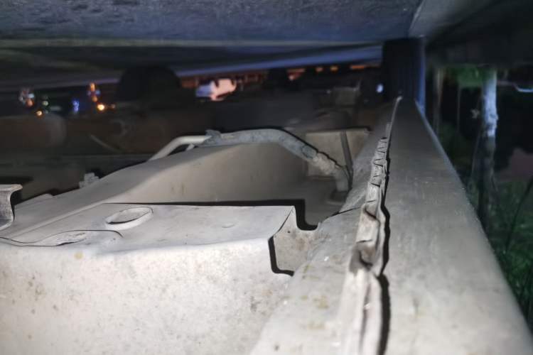 Used Wuling Hongguang 2013 1.5L Luxury Model Chassis Front Right