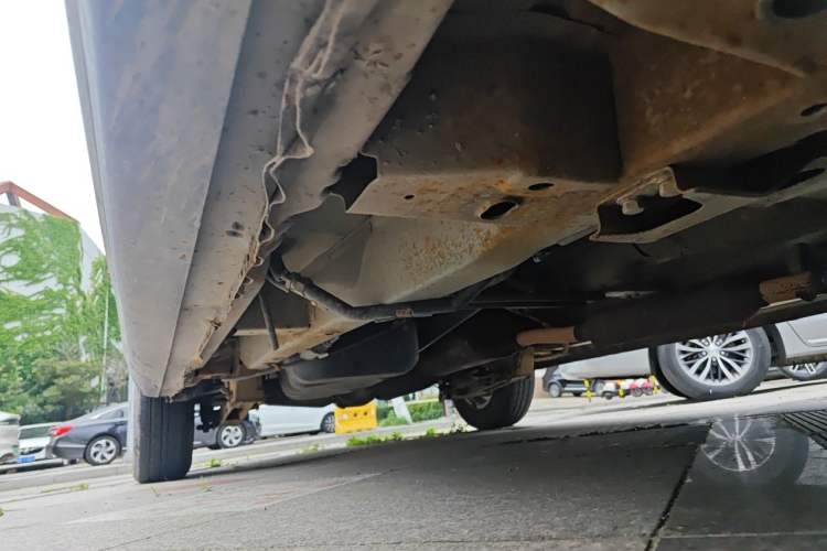 Used Wuling Hongguang 2013 1.5L S Comfort Model Chassis Front Right