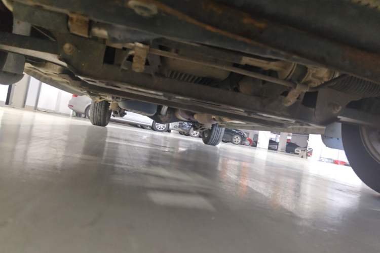 Used Wuling Hongguang 2013 1.5L Comfort Model Chassis Front