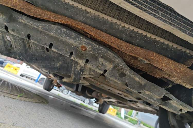 Used Wuling Hongguang 2013 1.5L S Comfort Model Chassis Front