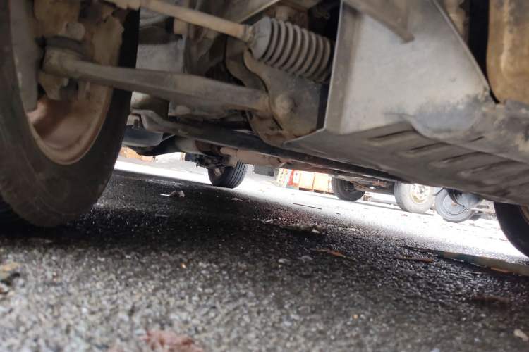 Used Wuling Hongguang 2013 1.5L Standard Version Chassis Rear