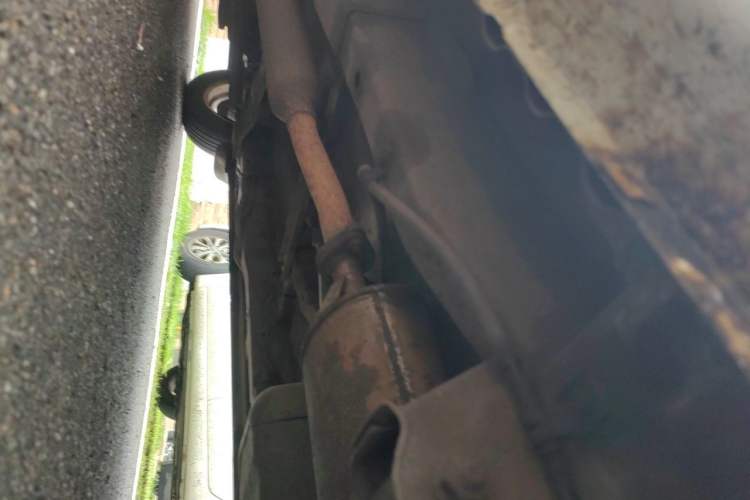 Used Wuling Hongguang 2013 1.5L Standard Version Chassis Rear Left