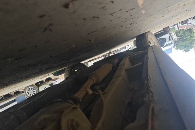 Used Wuling Hongguang 2013 1.5L S Comfort Model Chassis Rear Left