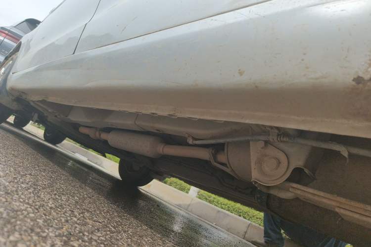 Used Wuling Hongguang 2013 1.5L Base Version Chassis Rear Left