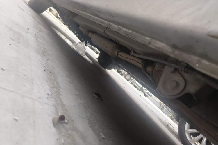 Used Wuling Hongguang 2013 1.5L Base Version Chassis Rear Left