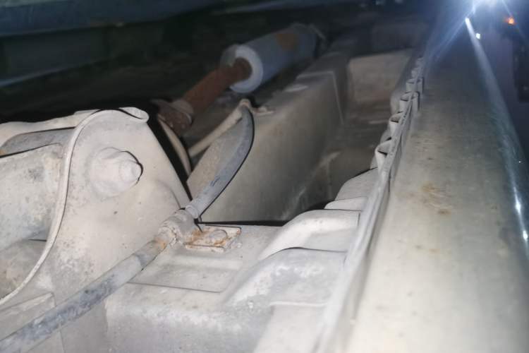 Used Wuling Hongguang 2013 1.5L Luxury Model Chassis Rear Left