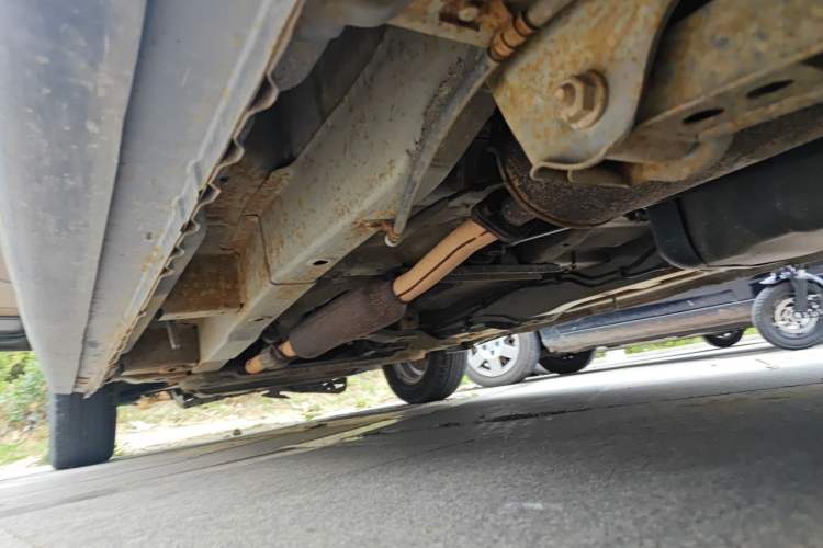 Used Wuling Hongguang 2013 1.5L S Comfort Model Chassis Rear Left