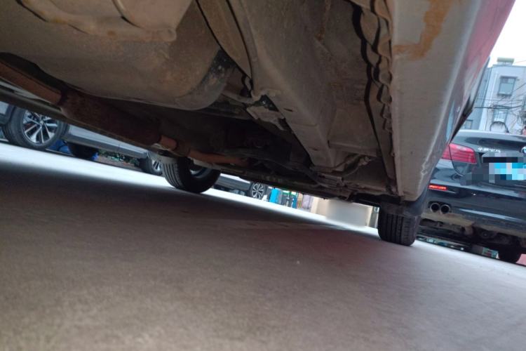 Used Wuling Hongguang 2013 1.5L Comfort Model Chassis Rear Right