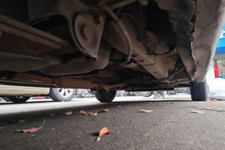 Used Wuling Hongguang 2013 1.5L Base Version Chassis Rear Right