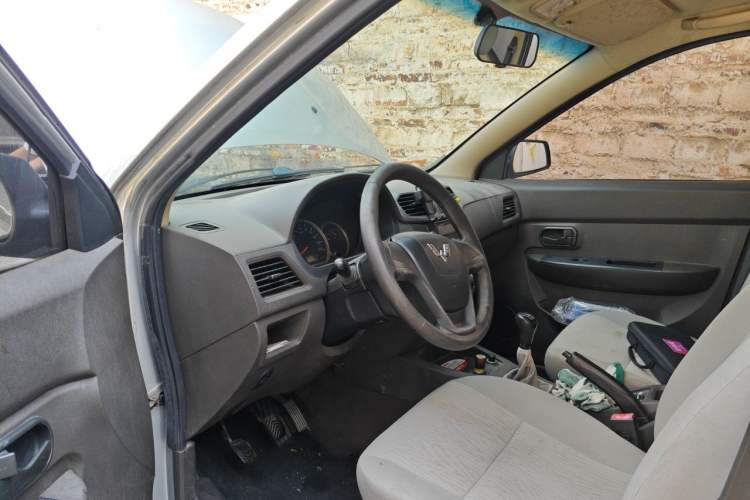 Used Wuling Hongguang 2013 1.5L Base Version Driver Seat