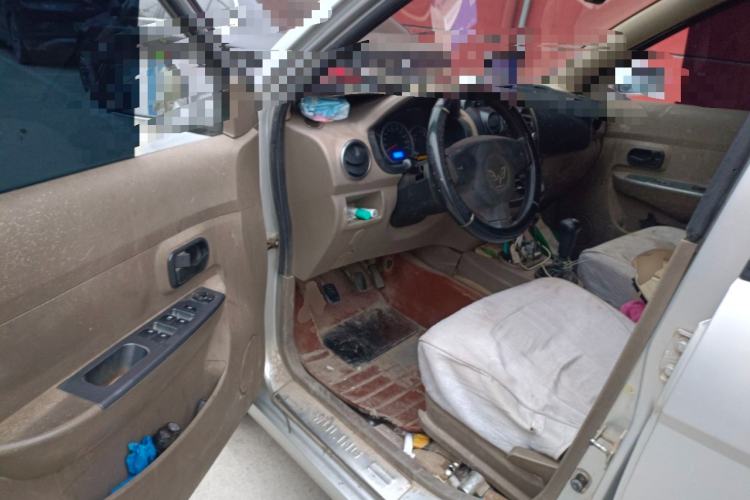 Used Wuling Hongguang 2013 1.5L Comfort Model Driver Seat