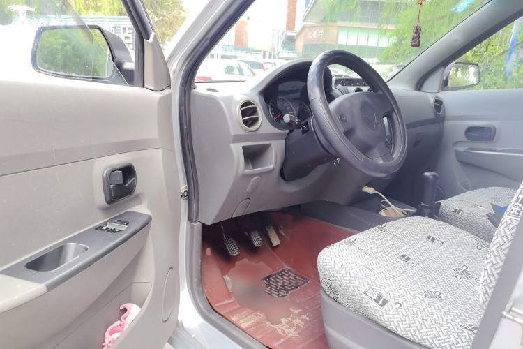 Used Wuling Hongguang 2013 1.5L Base Version Driver Seat