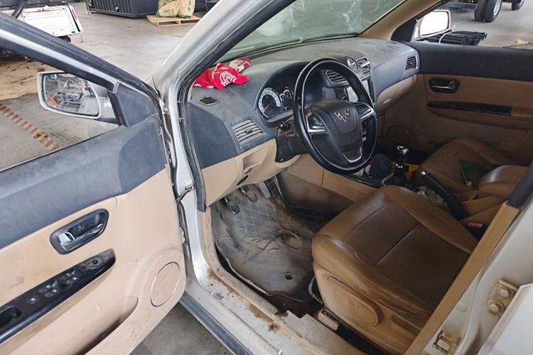 Used Wuling Hongguang 2013 1.5L S Luxury Model Driver Seat
