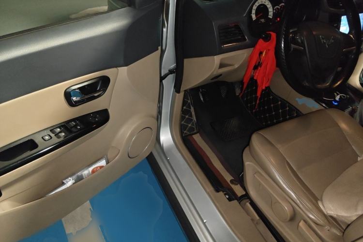 Used Wuling Hongguang 2013 1.5L S Luxury Model Driver Seat