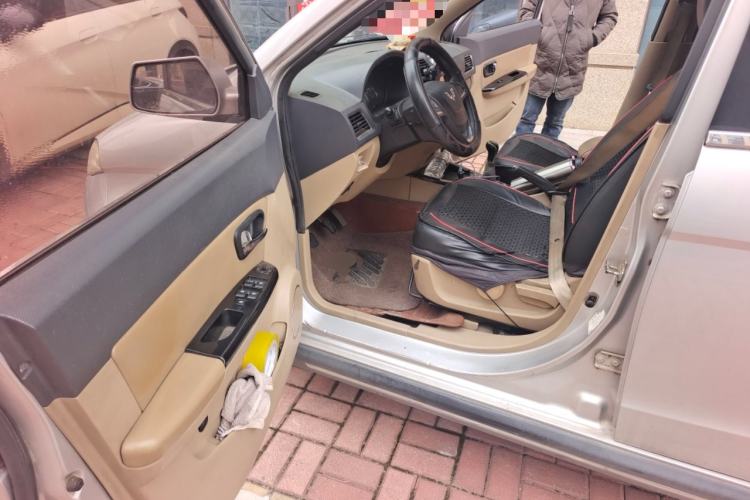 Used Wuling Hongguang 2013 1.5L Luxury Model Driver Seat