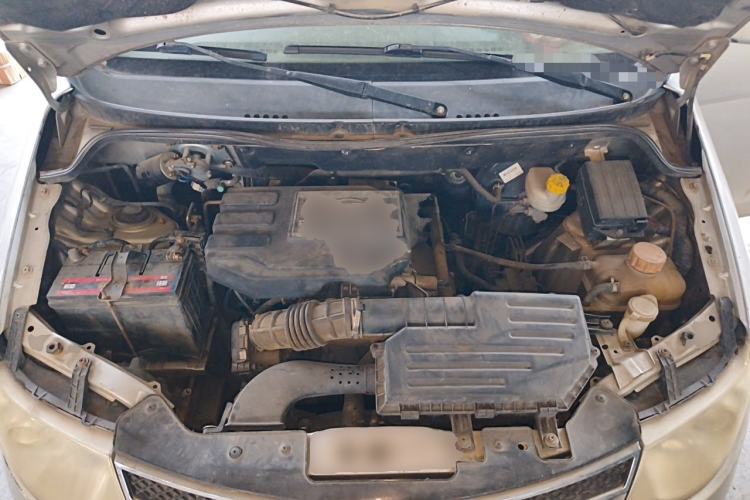 Used Wuling Hongguang 2013 1.5L S Luxury Model Engine Bay