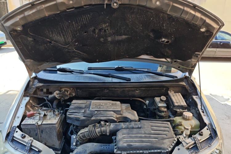 Used Wuling Hongguang 2013 1.5L Luxury Model Engine Bay