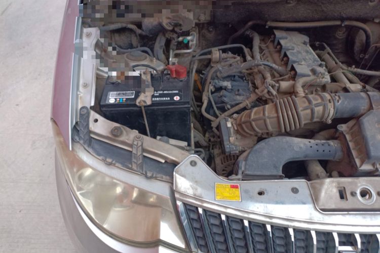 Used Wuling Hongguang 2013 1.5L Comfort Model Engine Bay Right