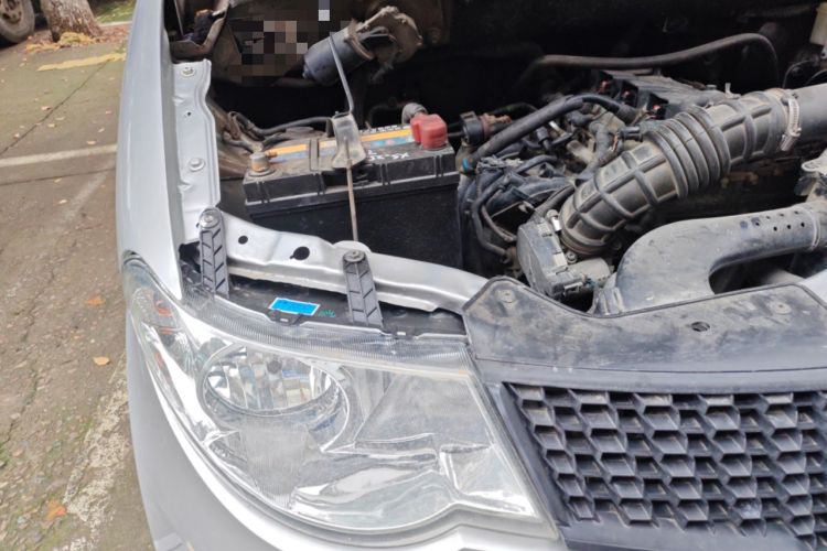 Used Wuling Hongguang 2013 1.5L Base Version Engine Bay Right