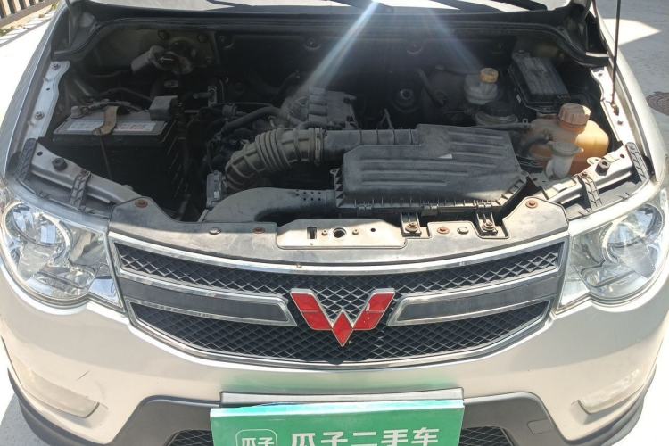 Used Wuling Hongguang 2013 1.5L S Comfort Model Engine Bay