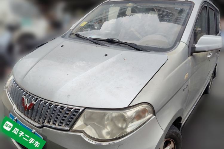 Used Wuling Hongguang 2013 1.5L Standard Version Front