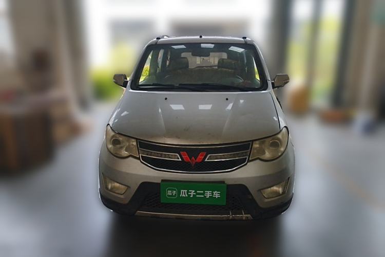 Used Wuling Hongguang 2013 1.5L S Luxury Model Front