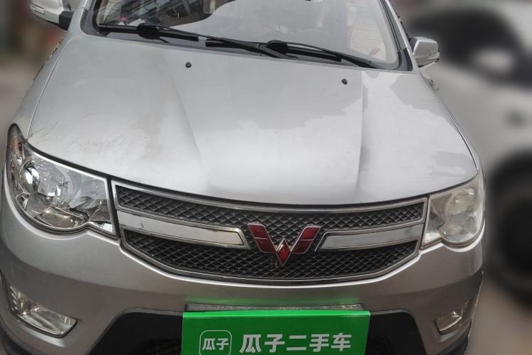 Used Wuling Hongguang 2013 1.2L S Comfort Model China IV Standard Front
