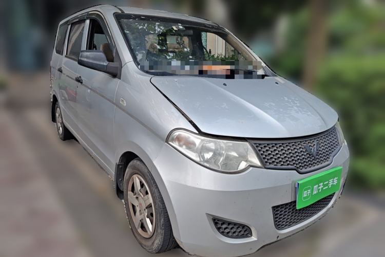 Used Wuling Hongguang 2013 1.5L Base Version Front Right 45 Deg