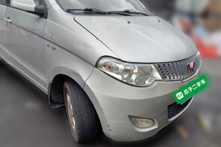 Used Wuling Hongguang 2013 1.5L Standard Version Front Right 45 Deg