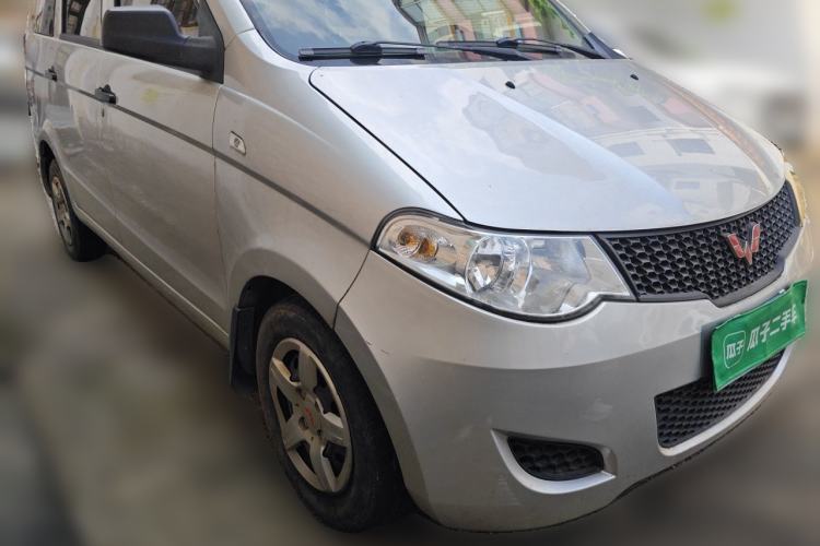 Used Wuling Hongguang 2013 1.5L Base Version Front Right 45 Deg