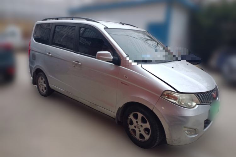Used Wuling Hongguang 2013 1.5L Comfort Model Front Right 45 Deg
